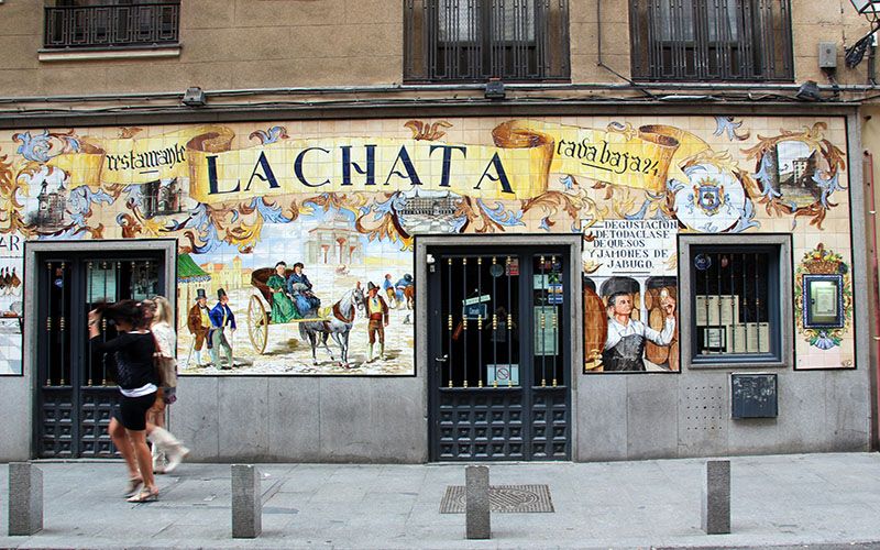 Cava baja street in Madrid — © manuel m. v. / Flickr.