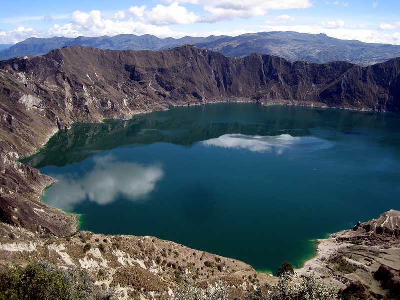 Cuicocha lake close to Otavalo — © Eric Schmuttenmaer / Flickr.