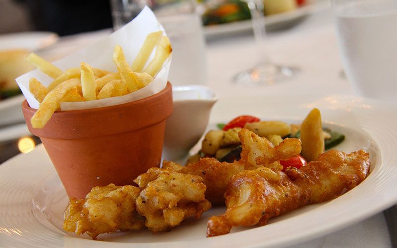 Kalky’s cheap fish and chips in Cape Town — © Sharon Ang / Pixabay.
