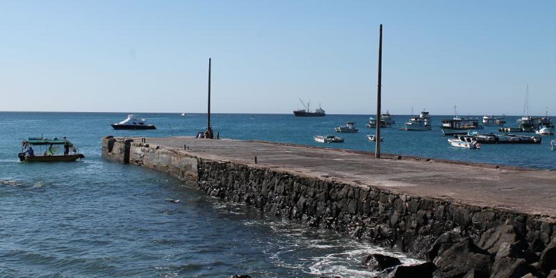 Harbour of Galapagos Islands — © Instituto Superior de Español.