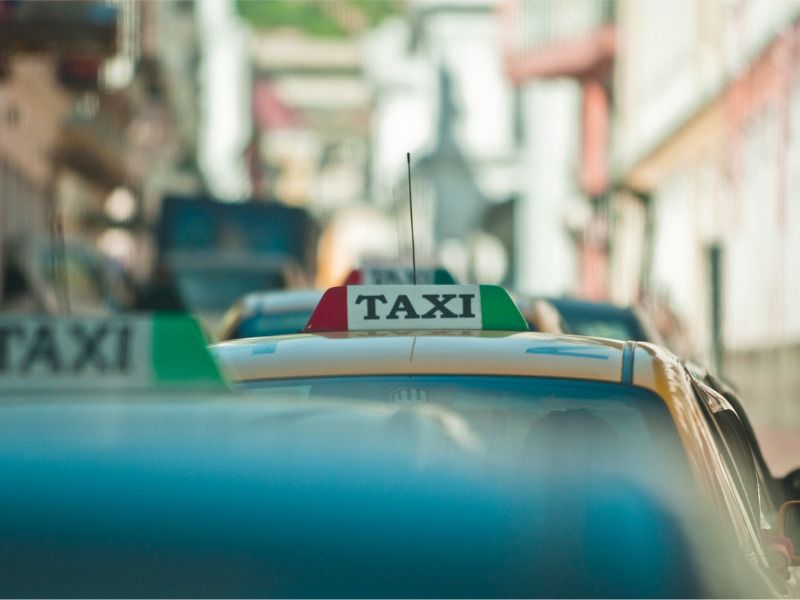 Be aware of taxi scams in Quito — © Image Source / iStock.