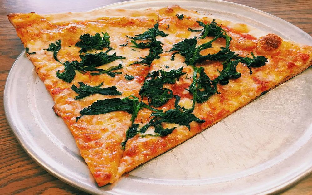 Top 5 Places for a Slice of Pizza in Buenos Aires
